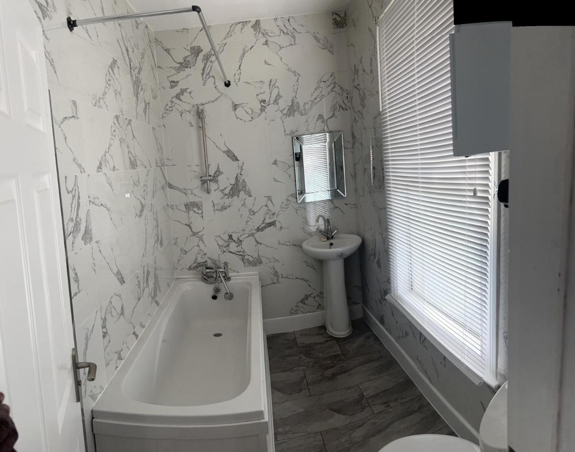 شقة Excellent 3Bed Flat فولكستون المظهر الخارجي الصورة